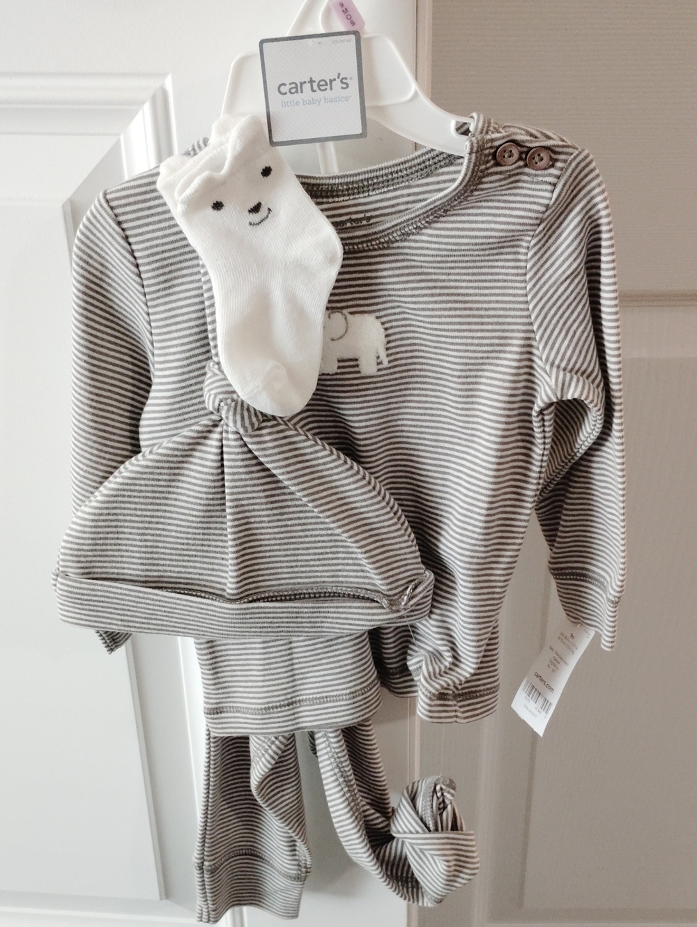 NWT Carters Baby 4 Piece Set For 9 Months Old